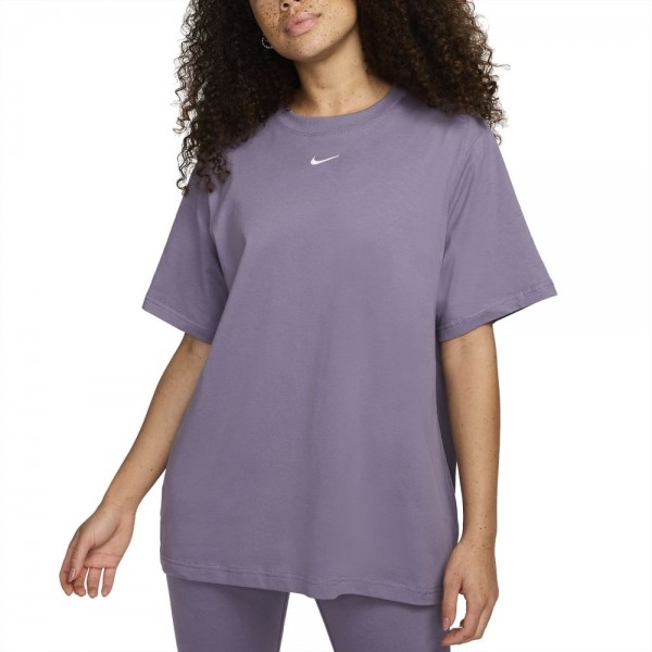 Nike Sportswear Essential T-Shirt Damen lila