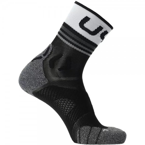 UYN Runners One kurze Socken Herren schwarz weiß
